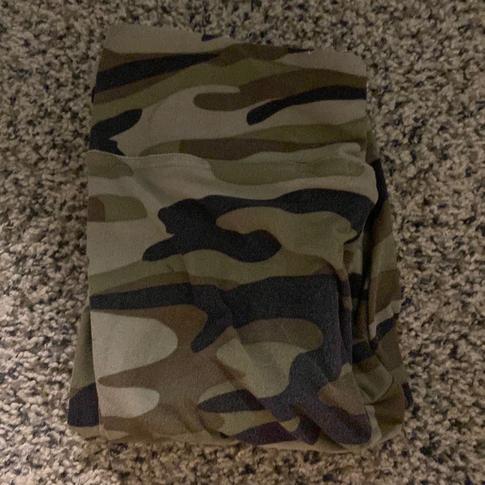 Camo leggings